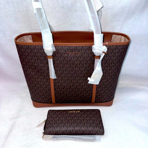 NWT Michael Kors MK Jet Set Travel Large Logo Tote Bag & Continental Wristlet - Picture 2 of 6